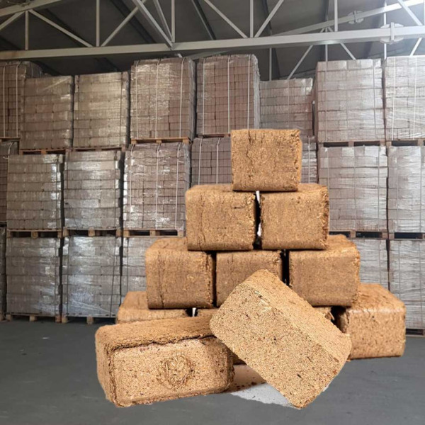 Dřevěné brikety - palivové brikety - RUF (960 kg/pal)